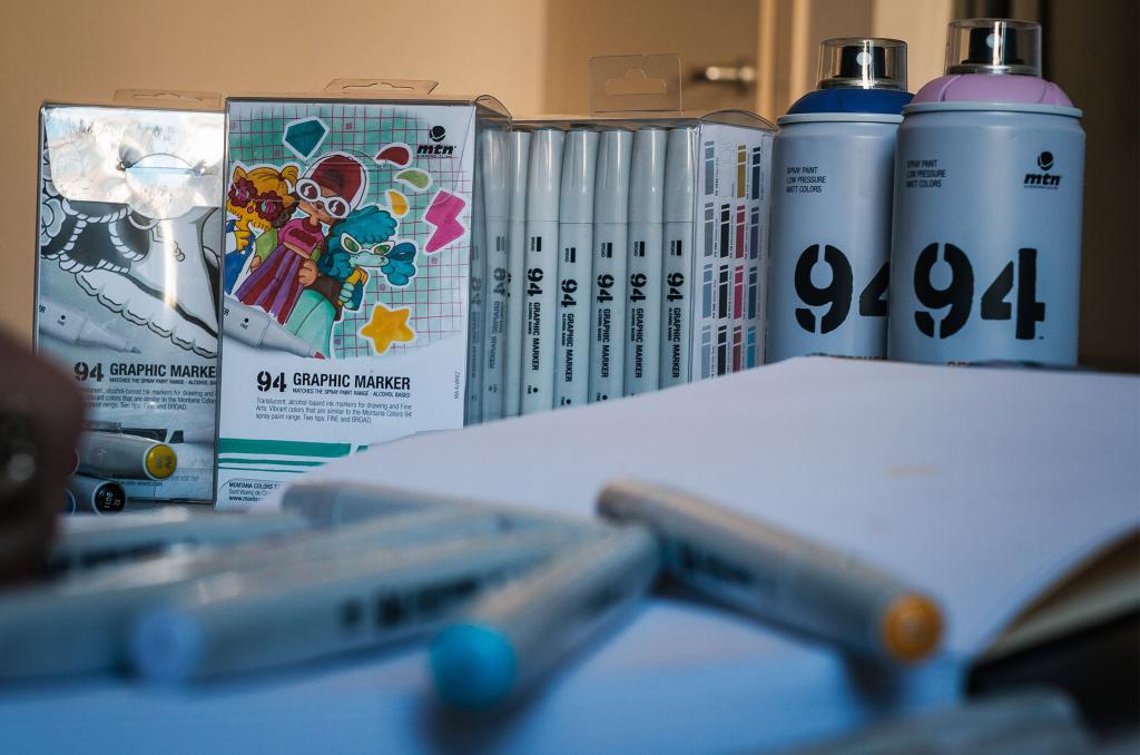 94 Graphic Marker Pastel Colors Pack 12